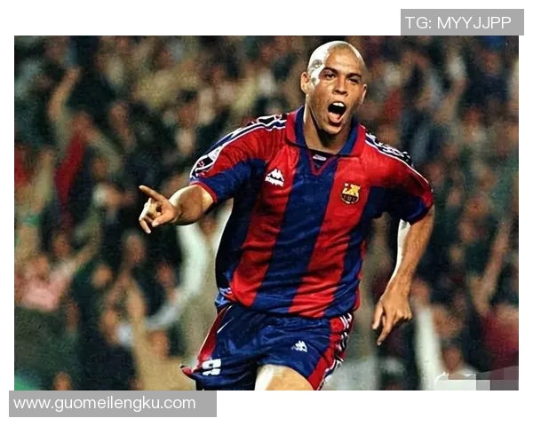 足球历史上首位豪门球星的崛起与影响力探究